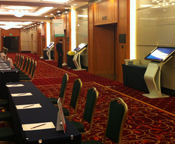 新东方国际教育集团一批42寸大肚触摸一体机