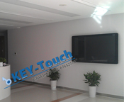 上海某法律矫正中心65寸触摸一体机