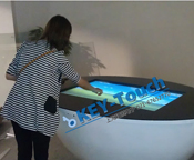 上海某医学院展馆用52寸飞碟式触摸桌子