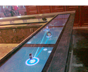 酒吧屏连接大尺寸触摸屏